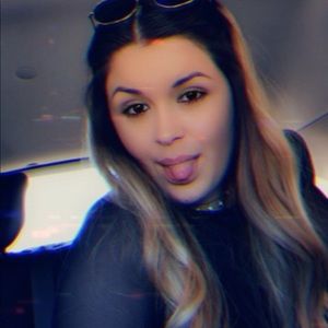 Meet your Posher, Victoria